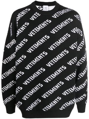 VETEMENTS logo-print crew neck jumper - Black