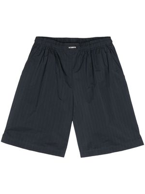 VETEMENTS pinstripe deck shorts - Blue