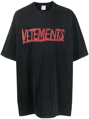 VETEMENTS World Tour short-sleeve T-shirt - Black