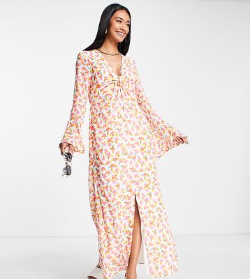 Vila Exclusive maxi dress with fluted sleeves in floral print-Multi