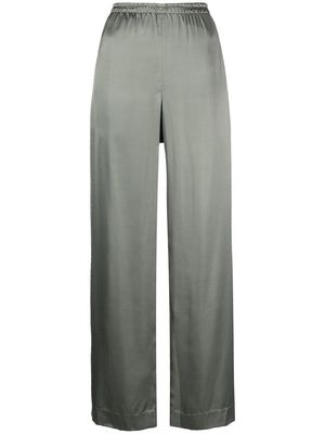 Vince satin-finish straight trousers - Green