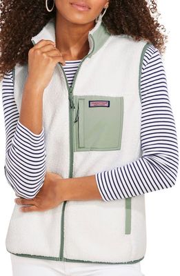 vineyard vines Mixed Media Faux Shearling Vest in Marshmallow