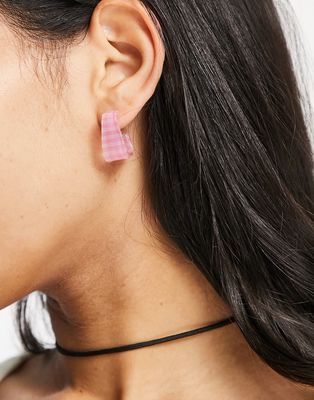 Vintage Supply gingham resin hoop earrings-Pink