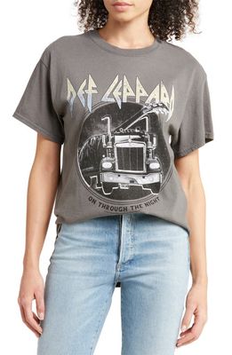Vinyl Icons Def Leppard Graphic Boyfriend Tee in Charcoal