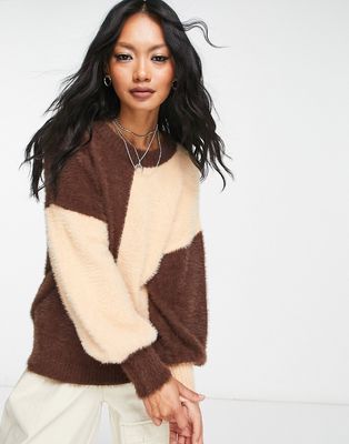 Violet Romance fluffy sweater in color block brown