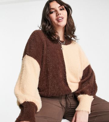 Violet Romance Plus fluffy sweater in color block brown-Multi