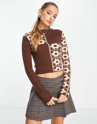 Violet Romance ribbed cropped sweater in flower plaid print-Brown