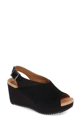 VIONIC WITH ORTHAHEEL Vionic Trixie Slingback Wedge in Black