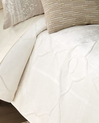 Visto Quilted King Coverlet