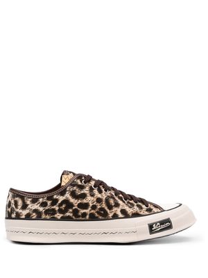 visvim leopard-print low-top sneakers - Neutrals