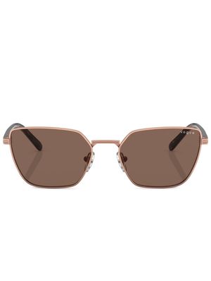 Vogue Eyewear butterfly frame tinted sunglasses - Brown