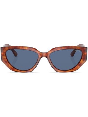 Vogue Eyewear cat eye tinted sunglasses - Brown