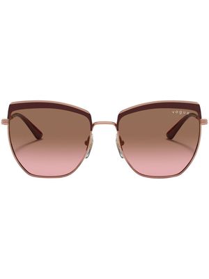 Vogue Eyewear cat-eye tinted sunglasses - Pink