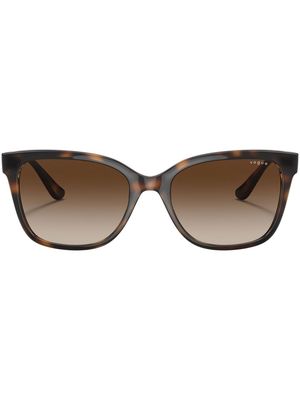 Vogue Eyewear cat-eye tortoiseshell sunglasses - Brown