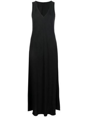 VOZ v-neck maxi dress - Black