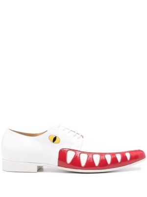 Walter Van Beirendonck Crocodile oxford shoes - White