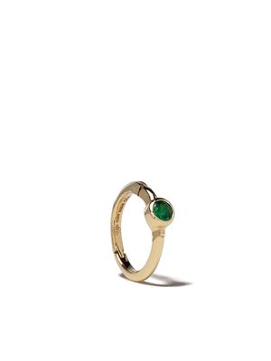 We by WHITEbIRD 18kt gold emerald Justine hoop single earring