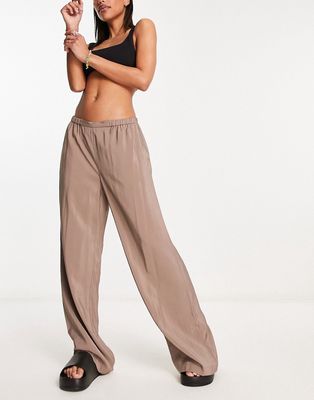 Weekday Chase smart pull on pants in stone-Neutral