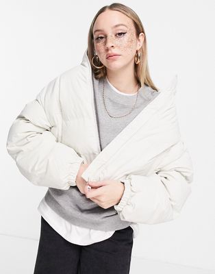 Weekday Promis polyester short padded jacket in cream - CREAM-White
