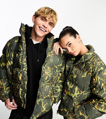 Weekday Unisex Cole puffer jacket in all over print exclusive to ASOS-Multi