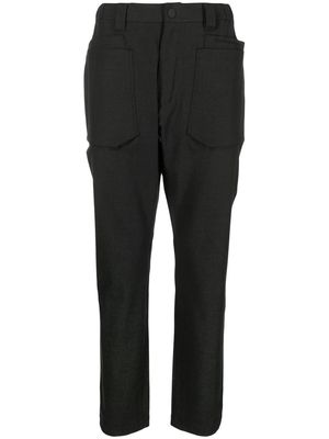 White Mountaineering double-pocket tapered trousers - Grey