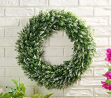 Wicker Park 24" Faux Long Boxwood Indoor/ Outdoor Wreath