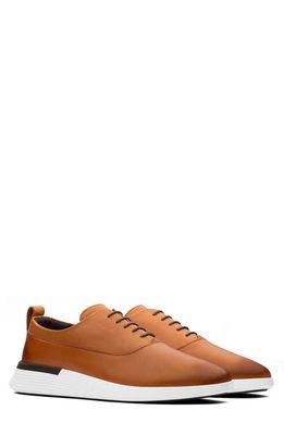 Wolf & Shepherd Crossover™ Longwing Plain Toe Oxford in Honey /White 