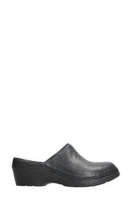 Wolky Pro Walking Clog in Black Printed Leather