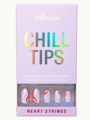 Women's Chill Tips Heart Strings Press-On Nails
