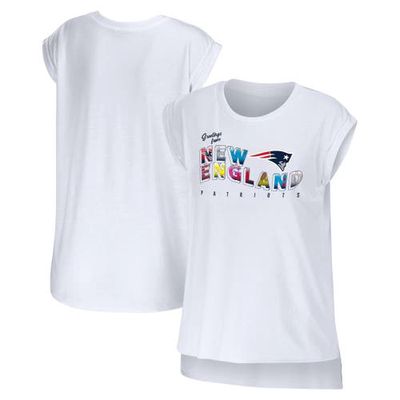 Women's WEAR by Erin Andrews White New England Patriots Greetings From Muscle T-Shirt