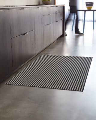 Woodgrain Floor Mat, 2' x 4'