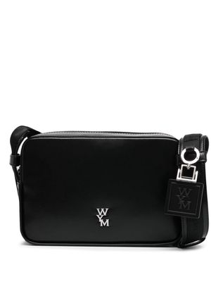 Wooyoungmi logo-engraved messenger bag - Black