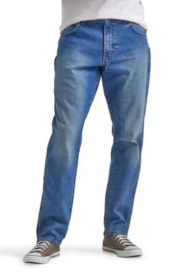 Wrangler Relaxed Tapered Jeans in Seventeen