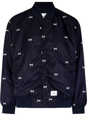 WTAPS logo-patch embroidered bomber jacket - Blue