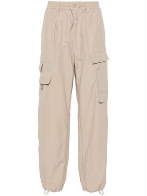 Y-3 crinkled cargo pants - Neutrals