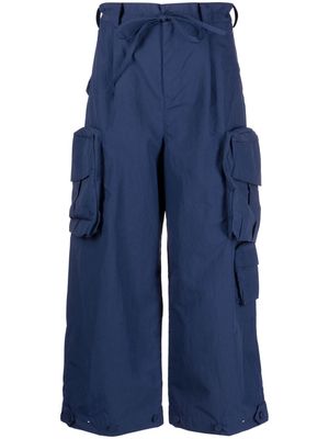Y-3 crinkled-effect cropped cargo trousers - Blue