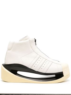 Y-3 Gendo Pro 3-stripes cut-out leather boots - White