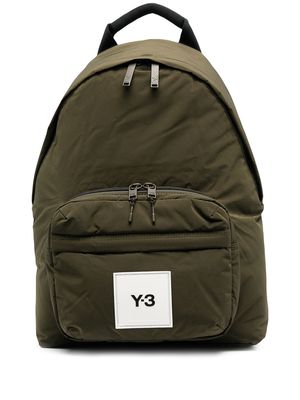 Y-3 logo-patch backpack - Green