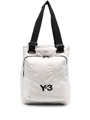 Y-3 logo-print padded tote bag - Neutrals