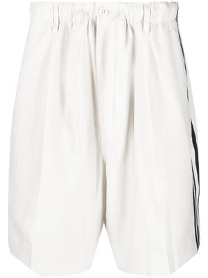 Y-3 side-stripe cotton shorts - Grey