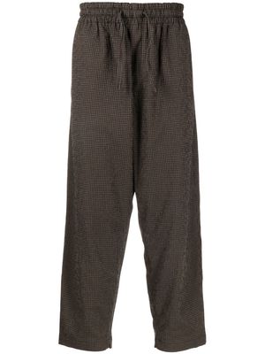 YMC gingham-check print trousers - Brown