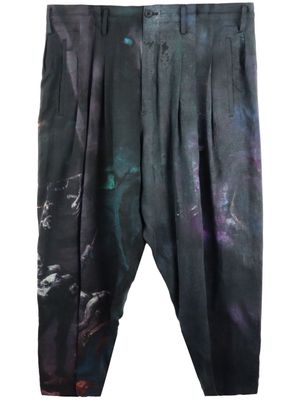 Yohji Yamamoto abstract-print drop-crotch trousers - Black