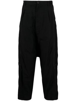 Yohji Yamamoto cropped cotton trousers - Black