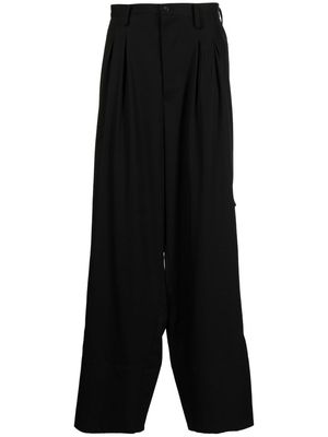 Yohji Yamamoto loose-fit pleat-detail trousers - Black