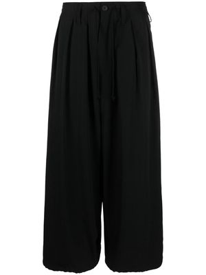 Yohji Yamamoto pleated cropped wide trousers - Black
