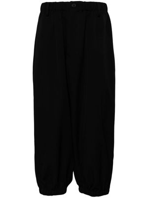 Yohji Yamamoto tapered wool cropped trousers - Black