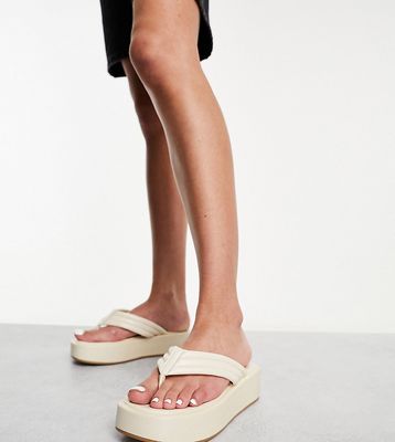 Yours Wide Fit flatform sandals in white
