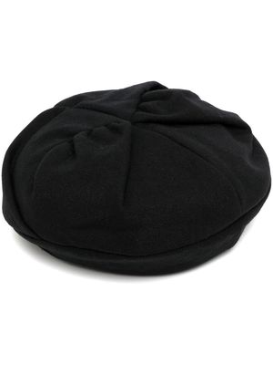 Y's curved-peak beret hat - Black