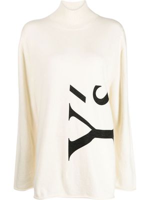 Y's logo-print fine-knit jumper - White