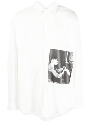 Yuiki Shimoji piano man-print shirt jacket - White